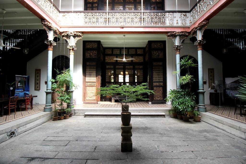 Cheong Fatt Tze - The Blue Mansion